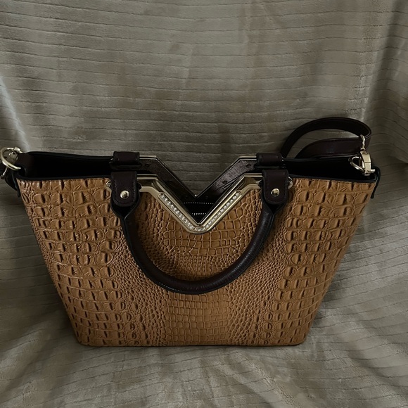 Shoulder Bag with detachable shoulder straps, double handles. - Picture 5 of 9